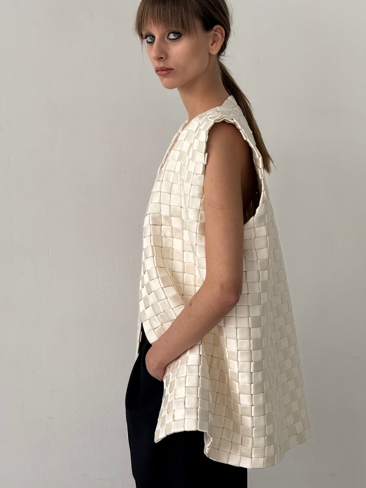 Manualy braided waistcoat