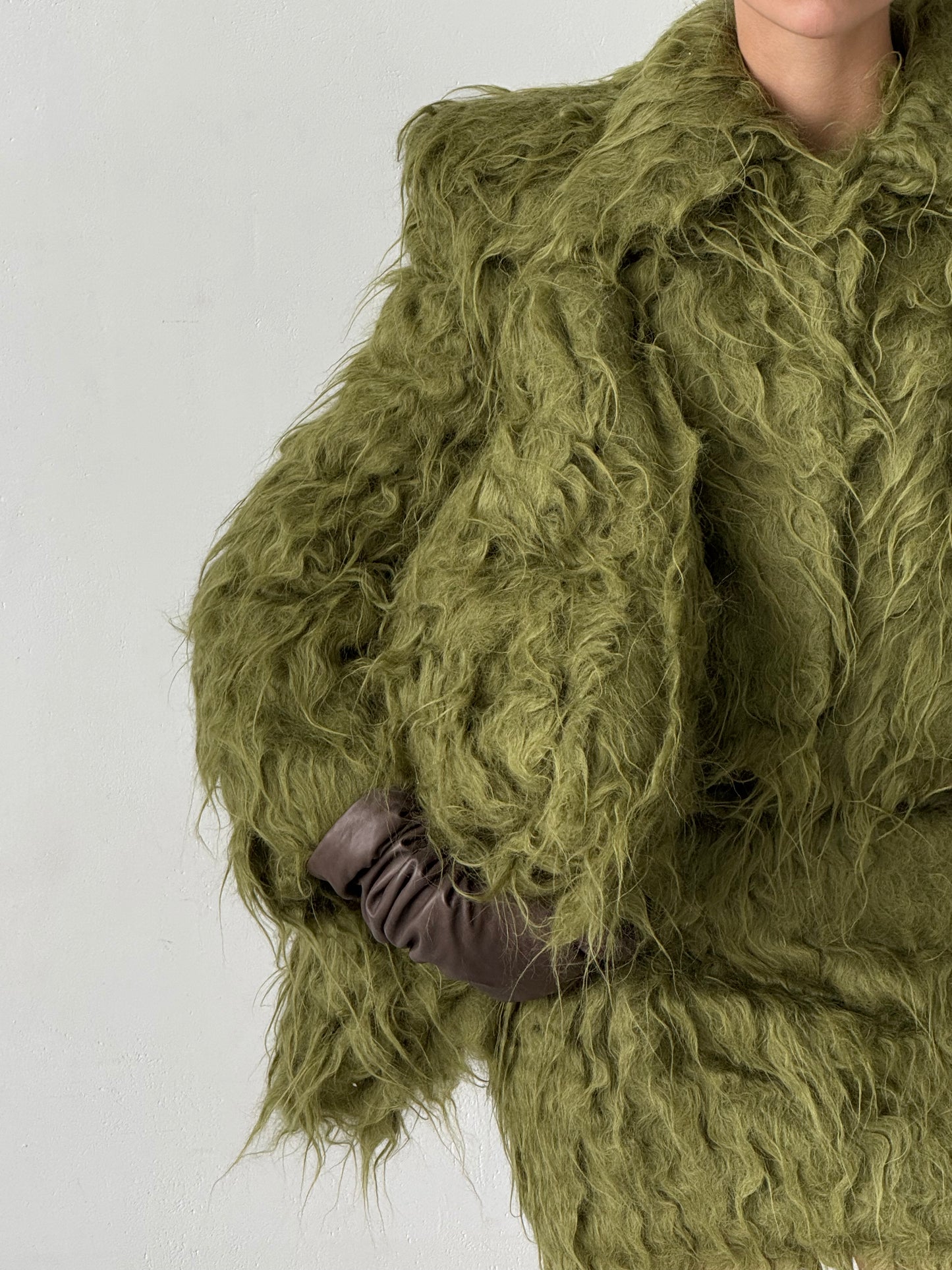Fluffy Clutch in green