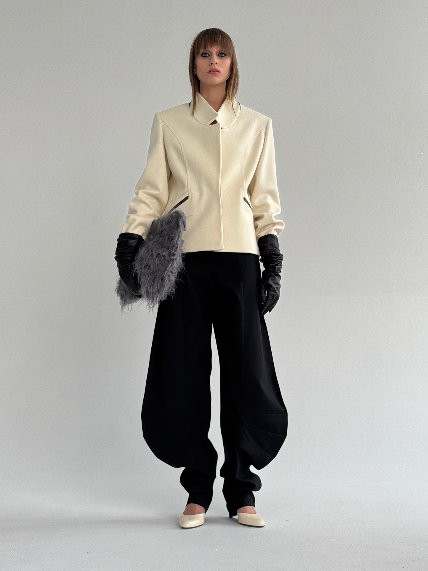 Raised-collar white woollen jacket