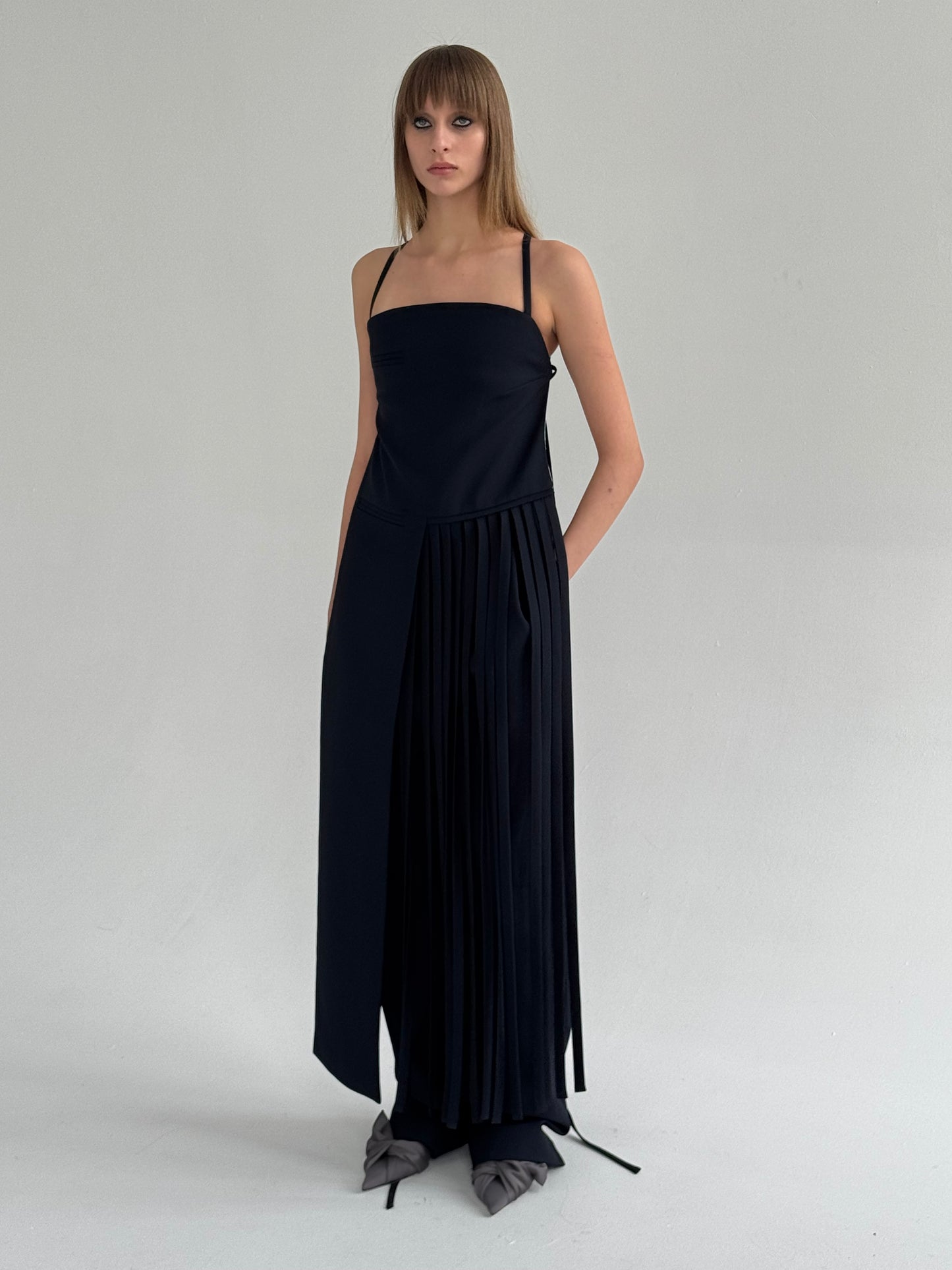 Long blue Apron with stitched ropes