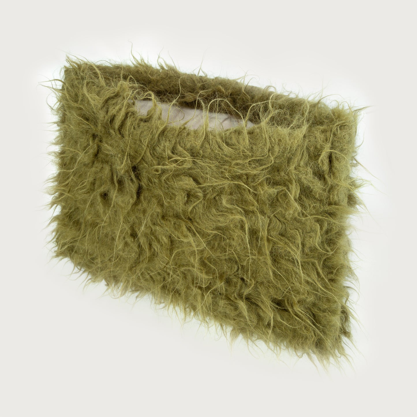 Fluffy Clutch in green