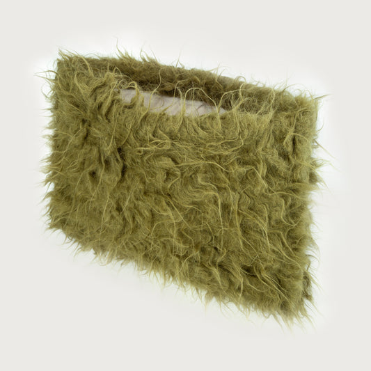 Fluffy Clutch in green