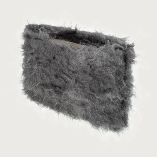 Fluffy Clutch in grey