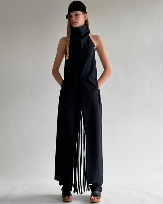 Blue Apron with ropes