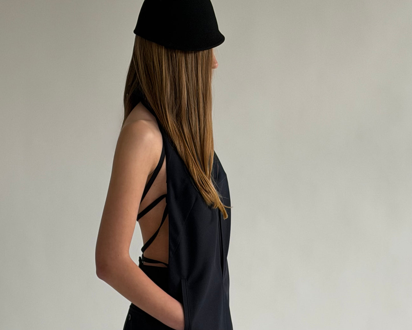 Blue Apron with ropes