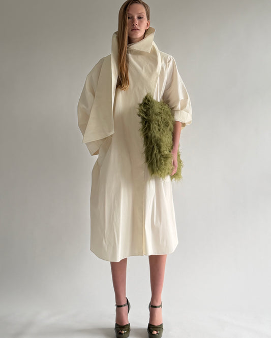 Highneck-longcollar Trench in white